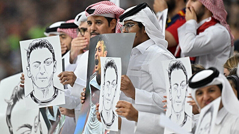 mesut özil protestyo