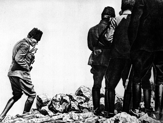 Mustafa Kemal Atatürk 1