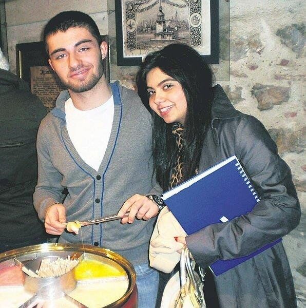 Cem Garipoğlu ve Münevver Karabulut