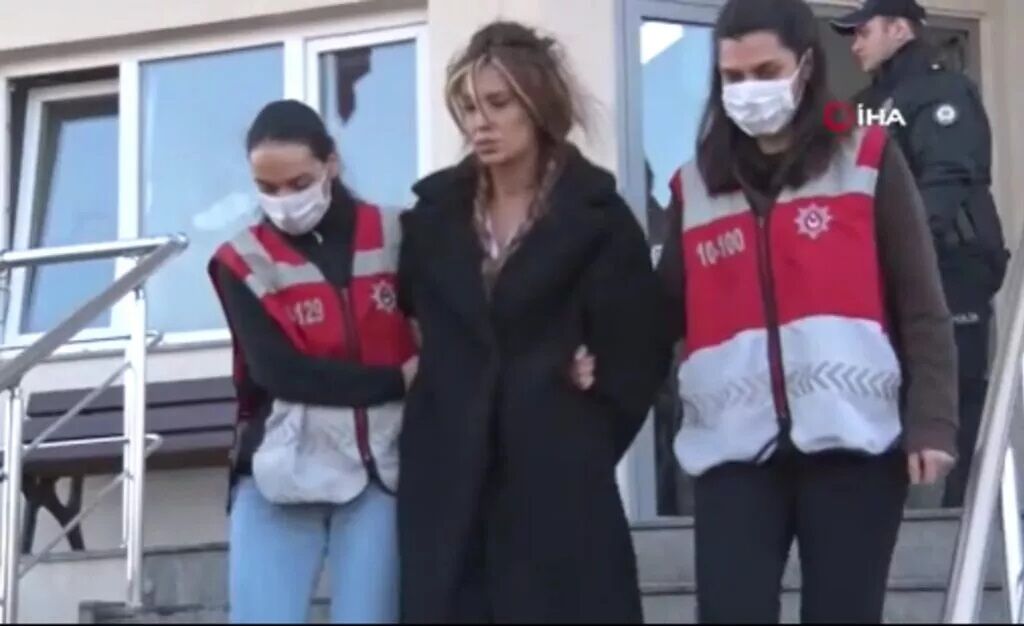 Esra Ersoy Polis