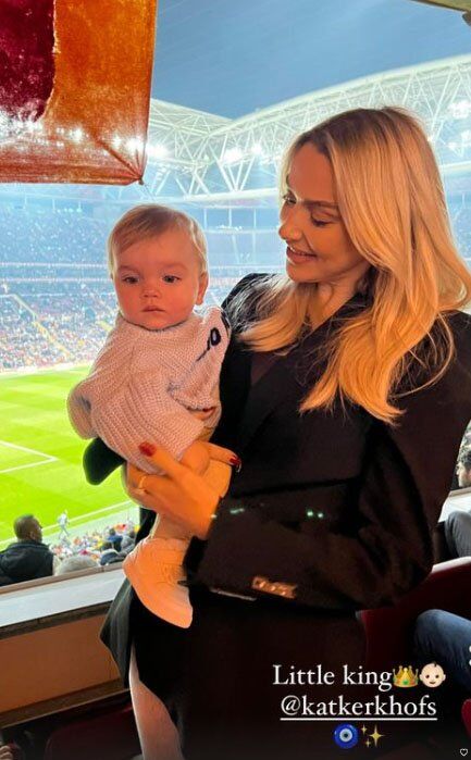 Hadise Bebek-1