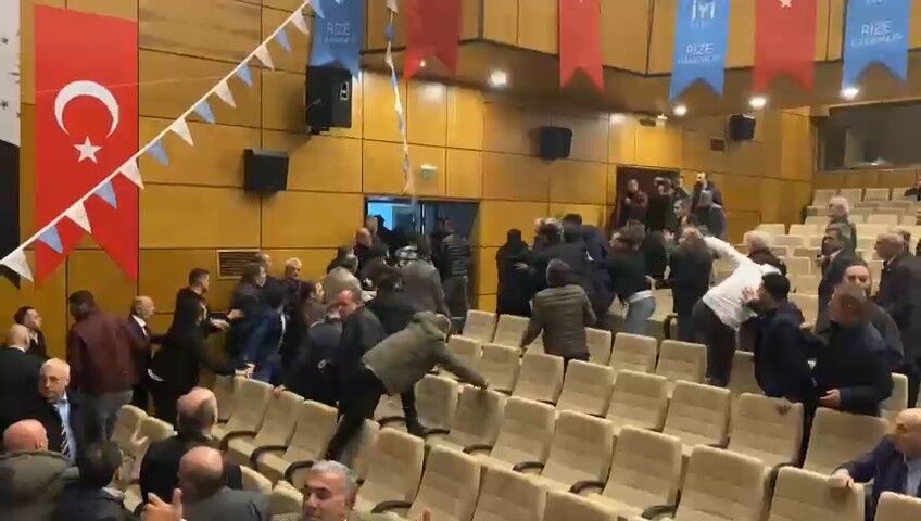 İyi Parti Kongresi Kavga