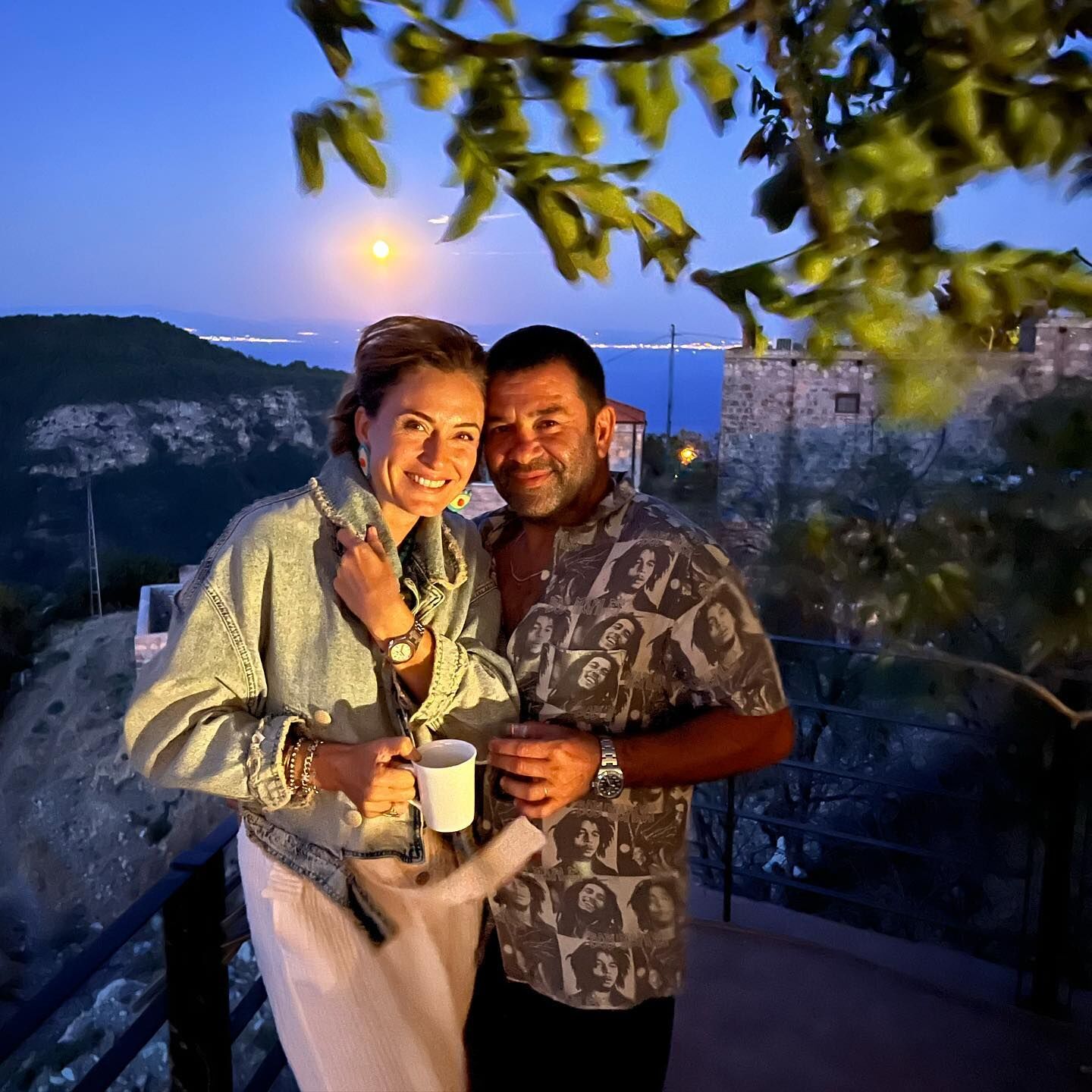 Ceyda Düvenci ve Bülent Şakrak (2)
