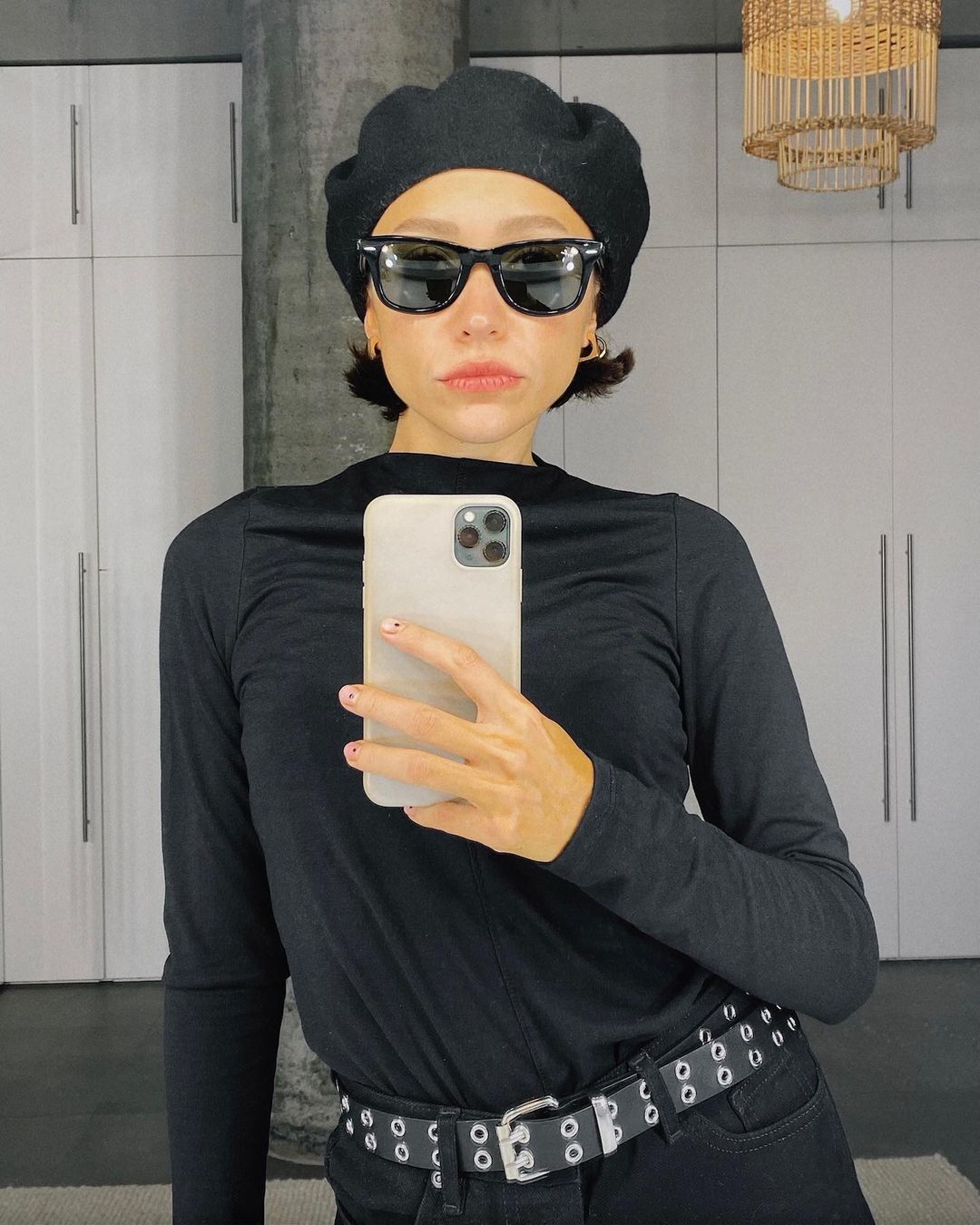 Zeynep Bastık Transparan (2)