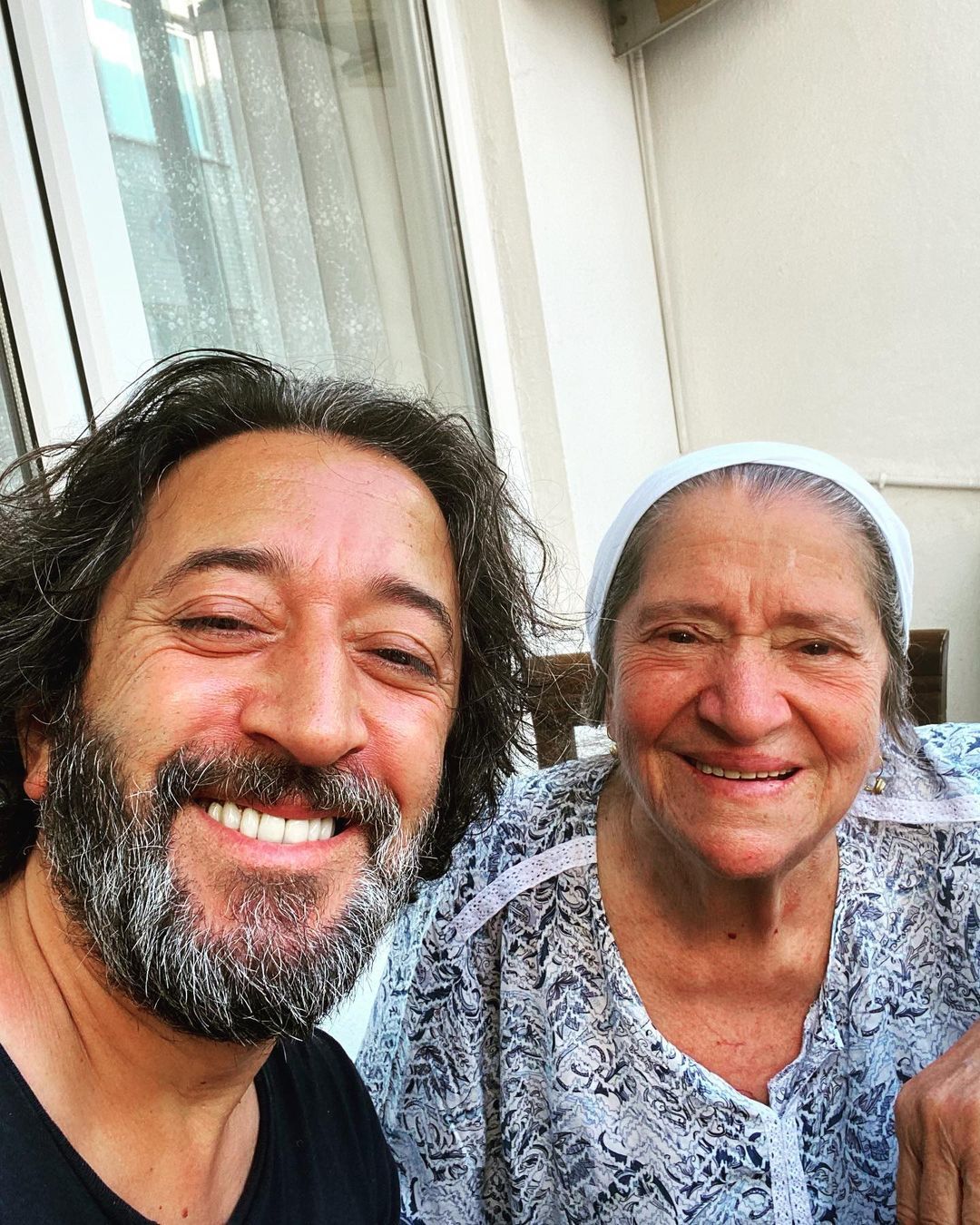 Fettah Can ve Annesi