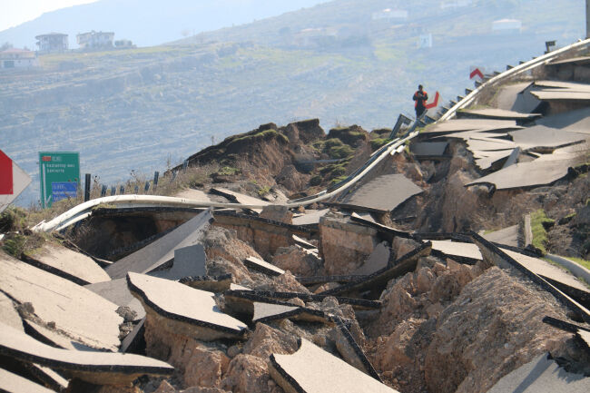 Kahramanmaraş Yol Yarıldı 3