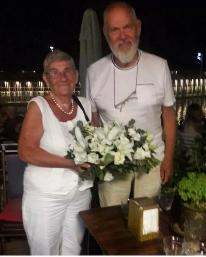 Canan Karatay ve Eşi 1