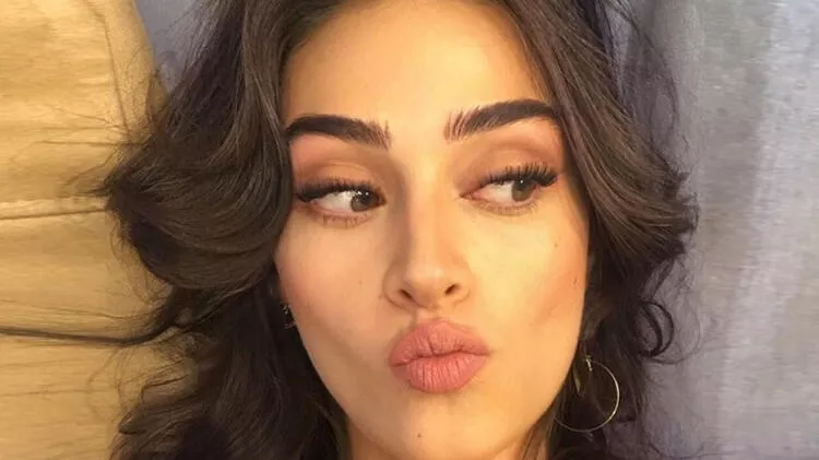esra bilgiç'in yeni partneri kim