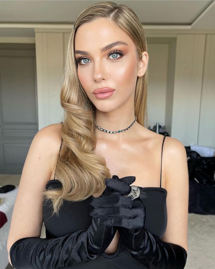 Yasemin Şefkatli (12)