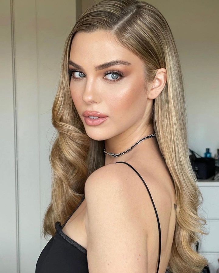 Yasemin Şefkatli (15)