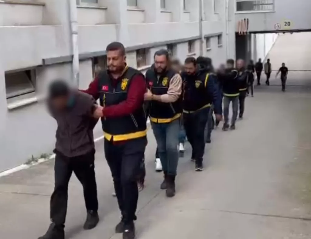 Adana Taksi Durağı Olayı 2