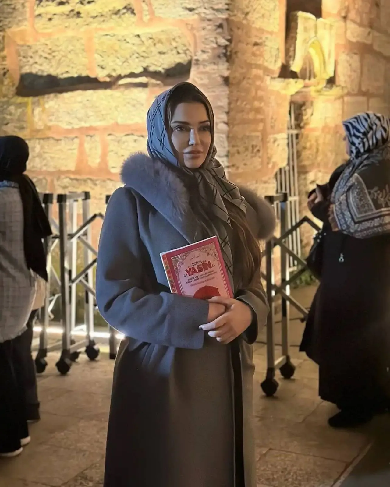 esra ezmeci 1