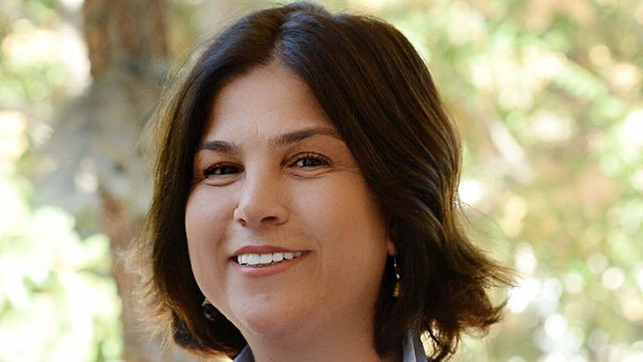 ipek özbey