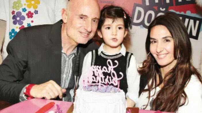 Ayşe Tolga ve Eski Eşi