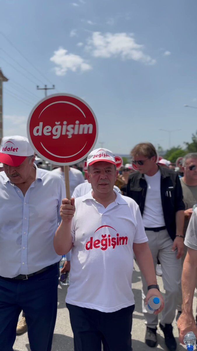 Tanju Özcan Yürüyüş