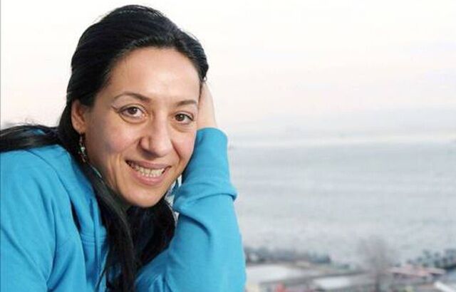 binnur kaya-2