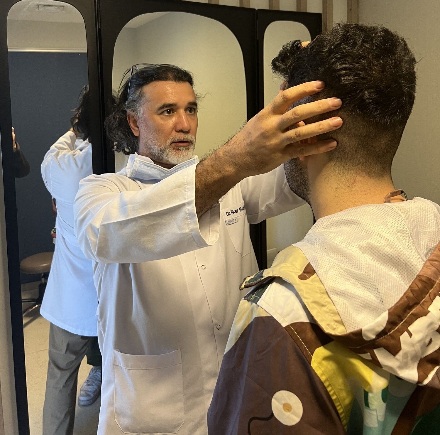 Estetik Ve Rekonstrüktif Cerrahı Dr. İlker Manavbaşı