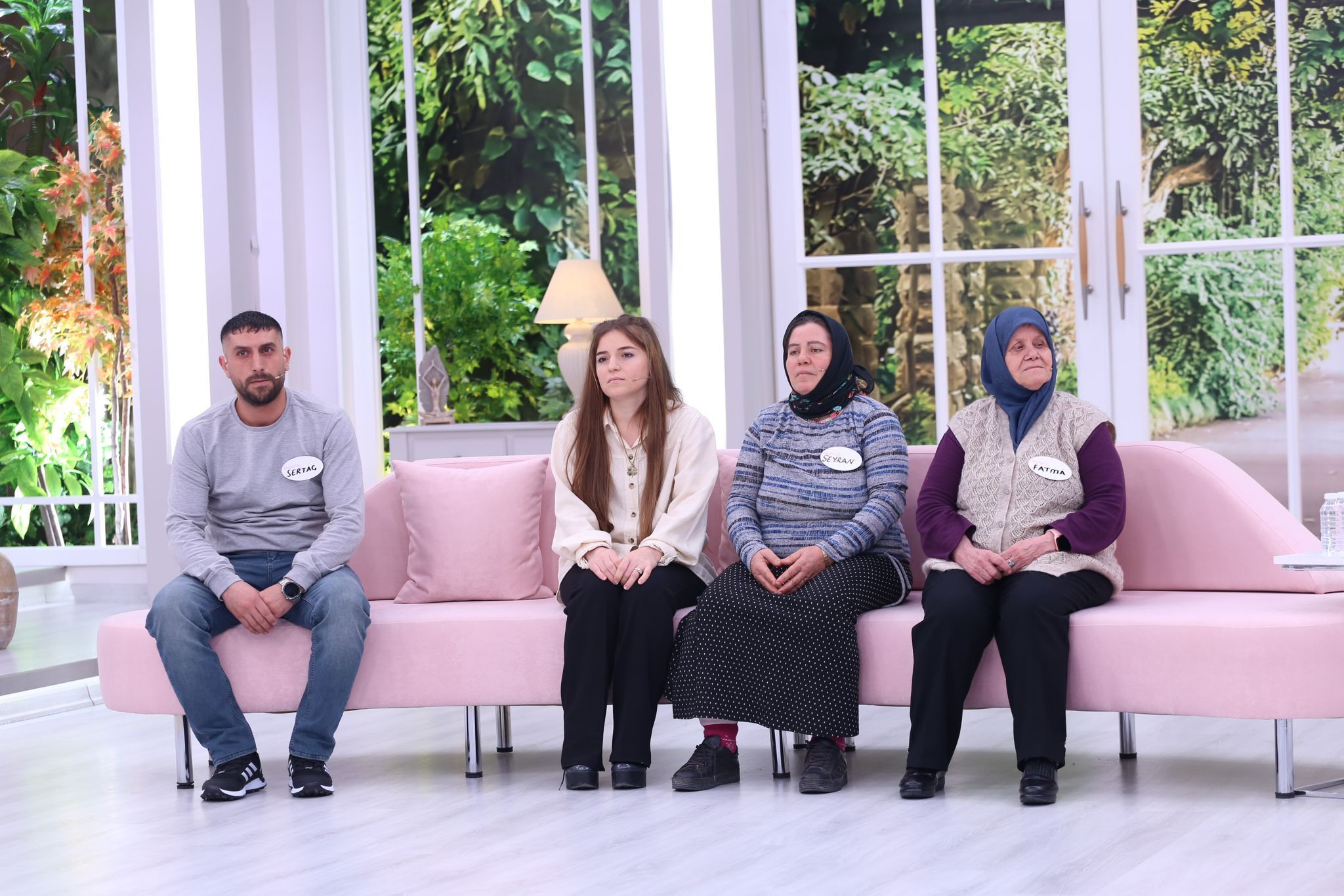 Esra Erol Sahte Hoca Skandalı (1)