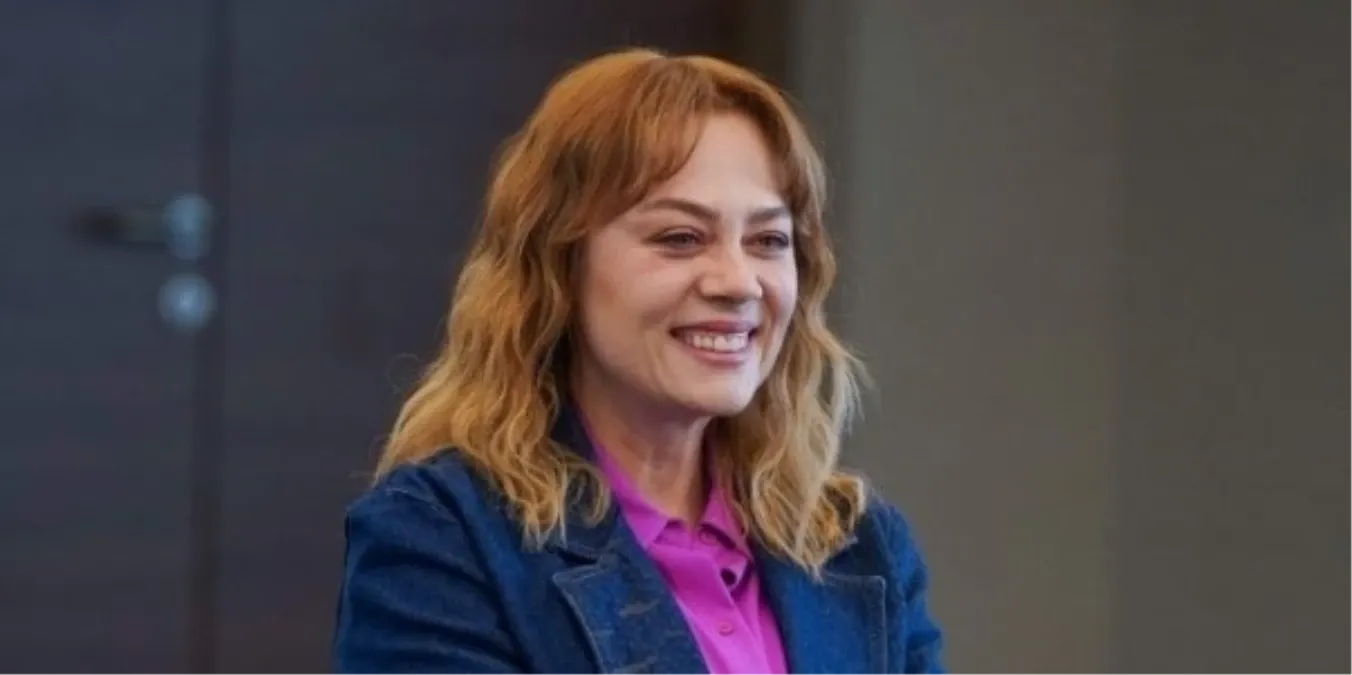 Demet Evgar 1