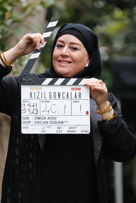 Melisa Doğu Kızıl Goncalar