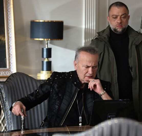 Ben Bu Cihana Sığmazam Levent Özdilek