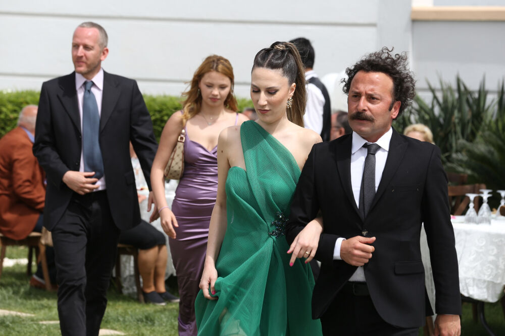 Üç Kız Kardeş Final (3)