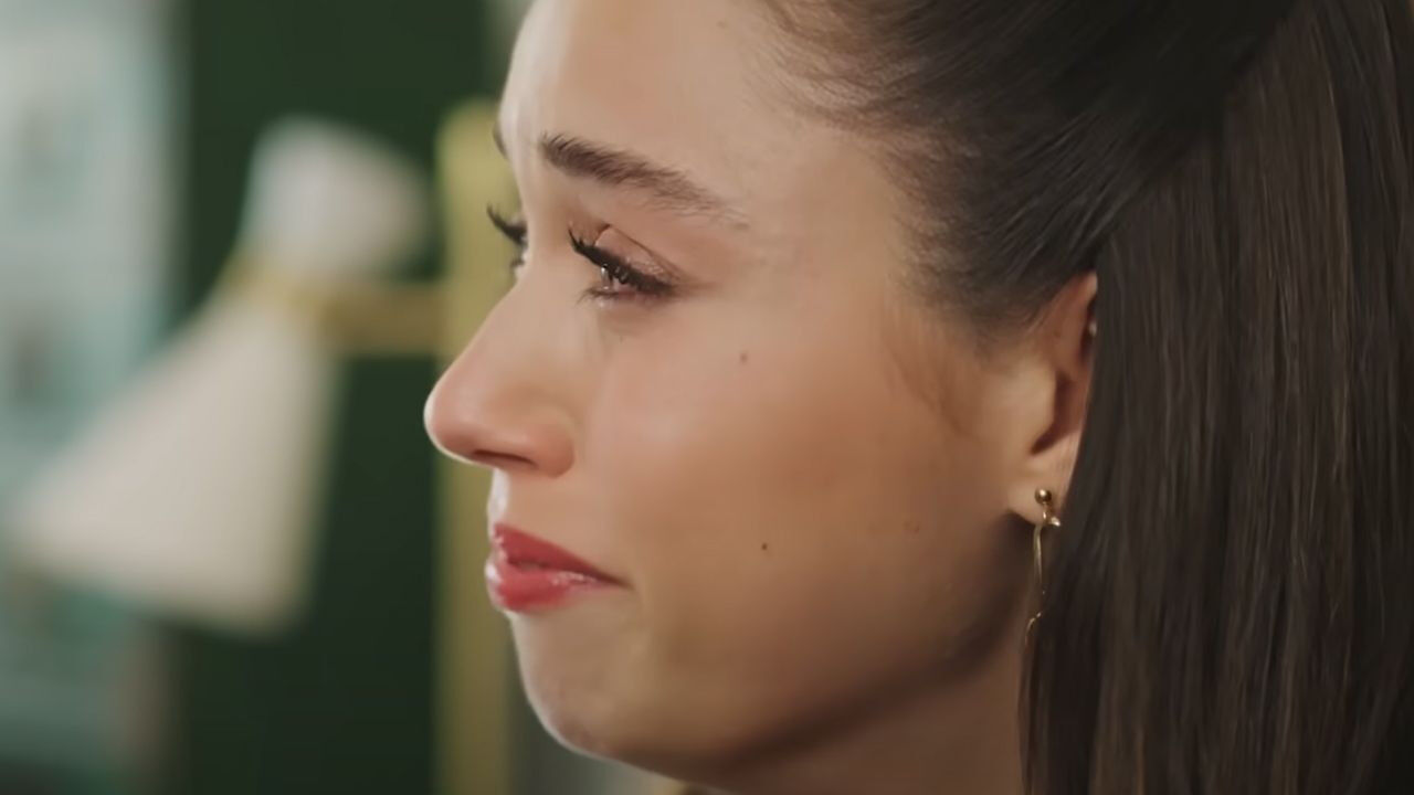 Yalı Çapkını Afra Saraçoğlu Detay 1