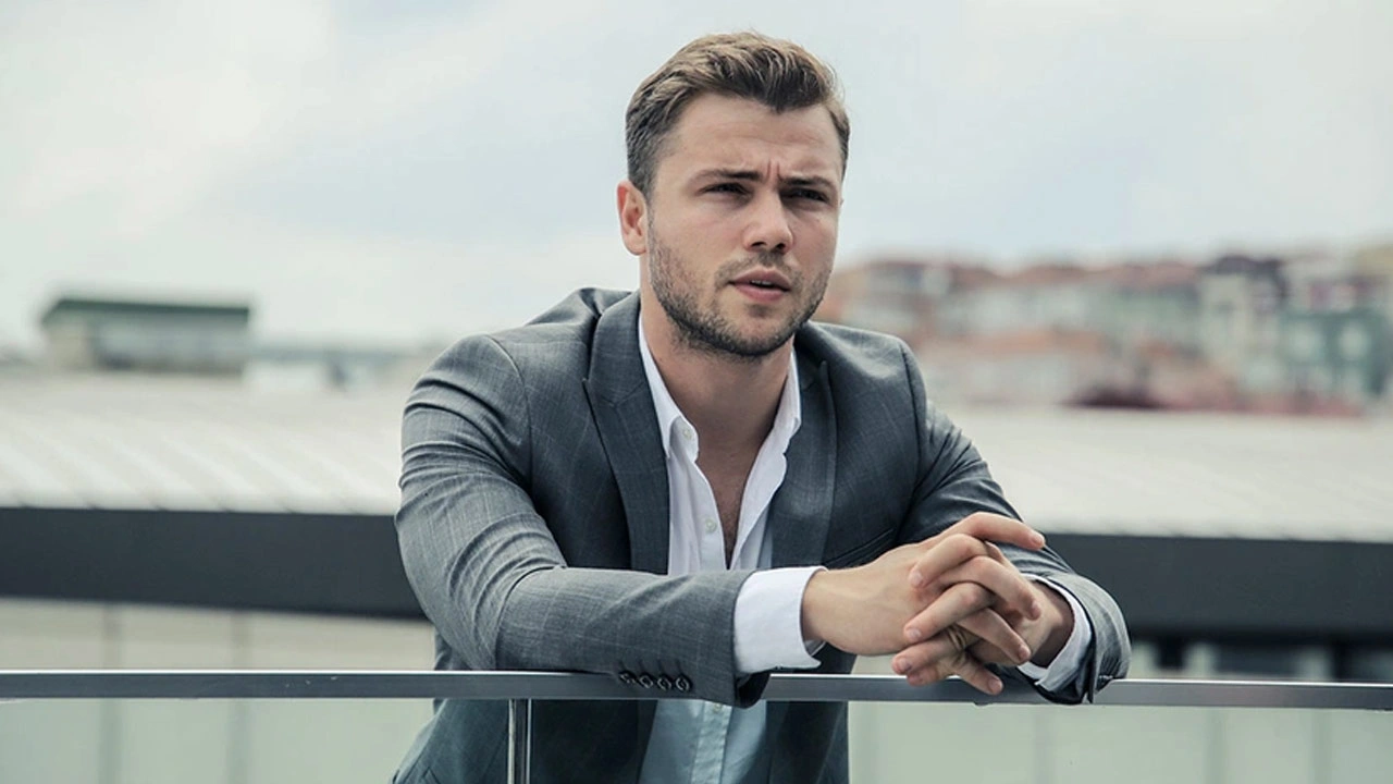 Tolga Sarıtaş-1