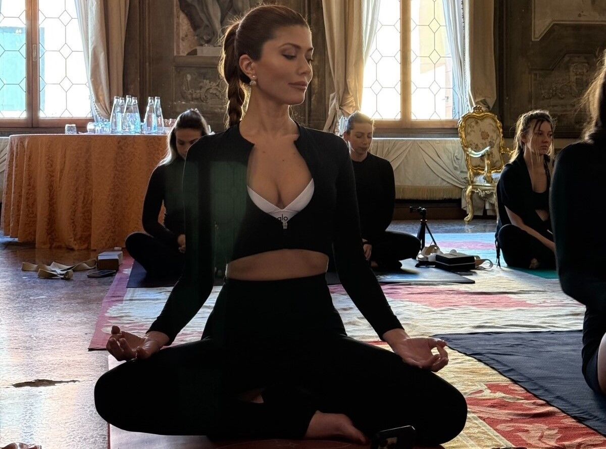 Neşe Sapmaz Yoga