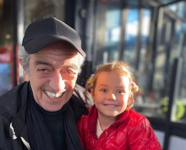 Edip Akbayram Ve Torunu