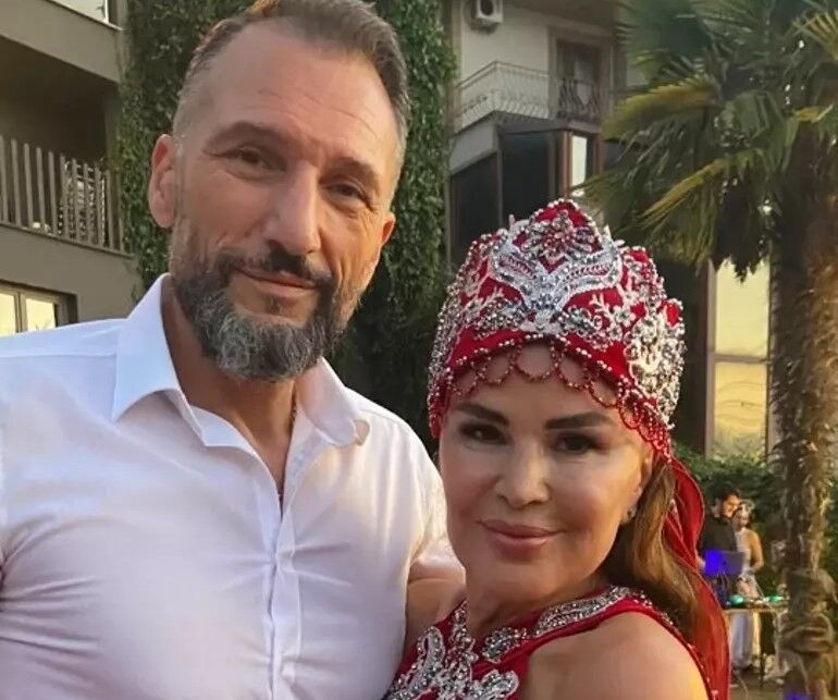 Nuray Sayarı-3
