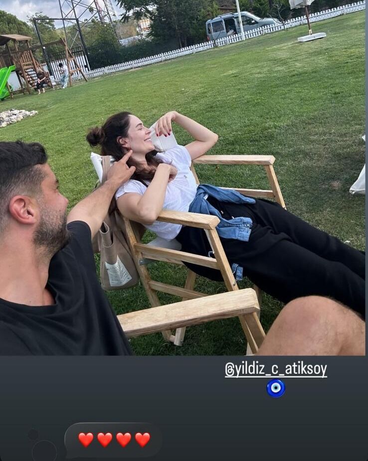 Yıldız Çağrı Atiksoy Ve Berk Oktay (22)