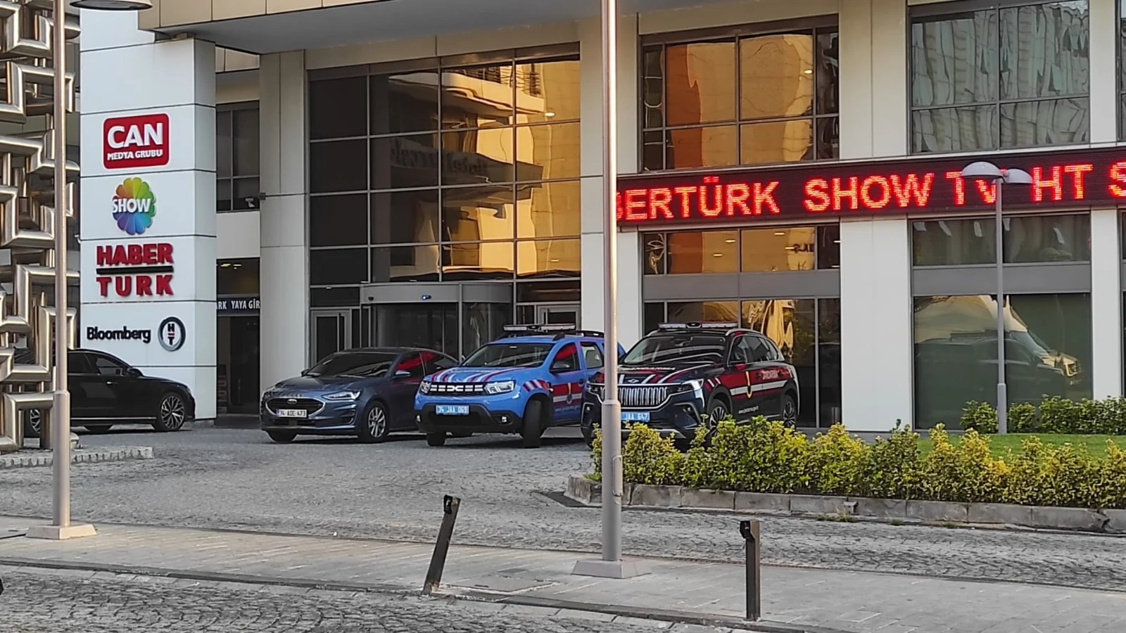 Can Holding’e Operasyon Habertürk Ve Show Tv Dahil 121 Şirkete El Konuldu!