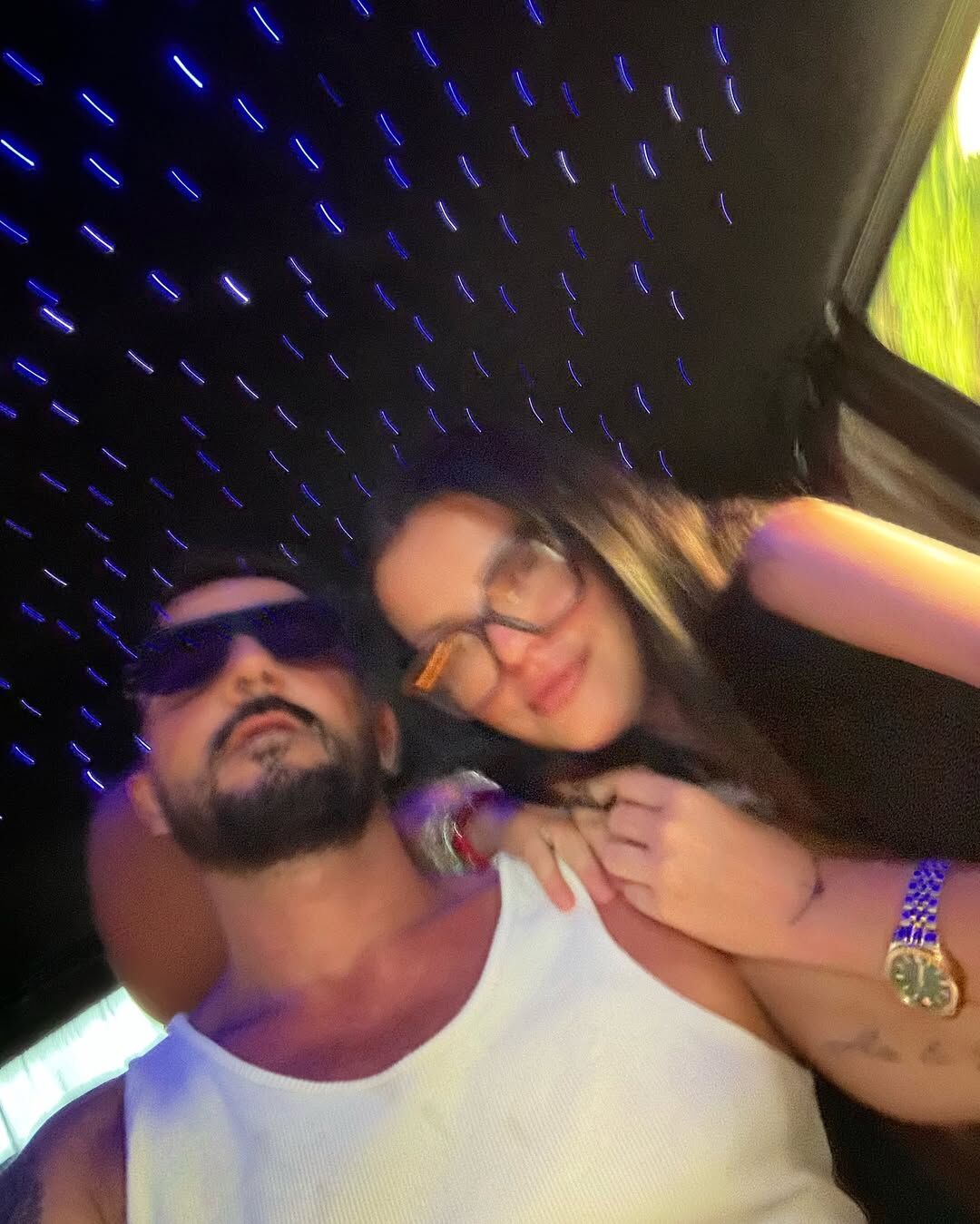 Gökhan Özen Ve Sevgilisi (1)