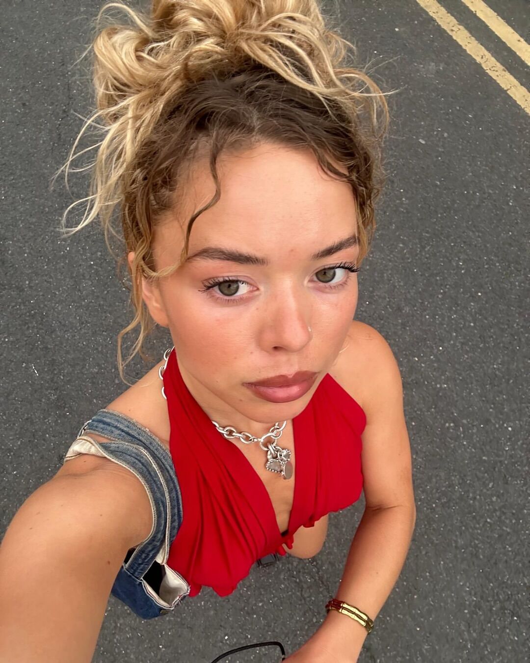Nilüfer Yanya (2)