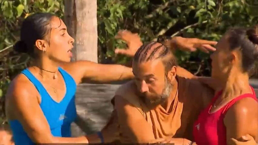 Survivor 2026’Da Kavga Gecesi! Nisanur Ve Seda Birbirine Girdi, Ödülü Kim Kazandı (3)