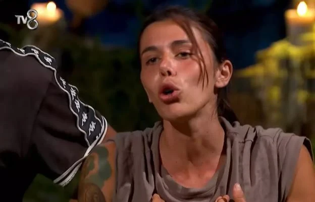 Survivor Nefise'nin Hayallerini Yıkan Mektup! (1)-1