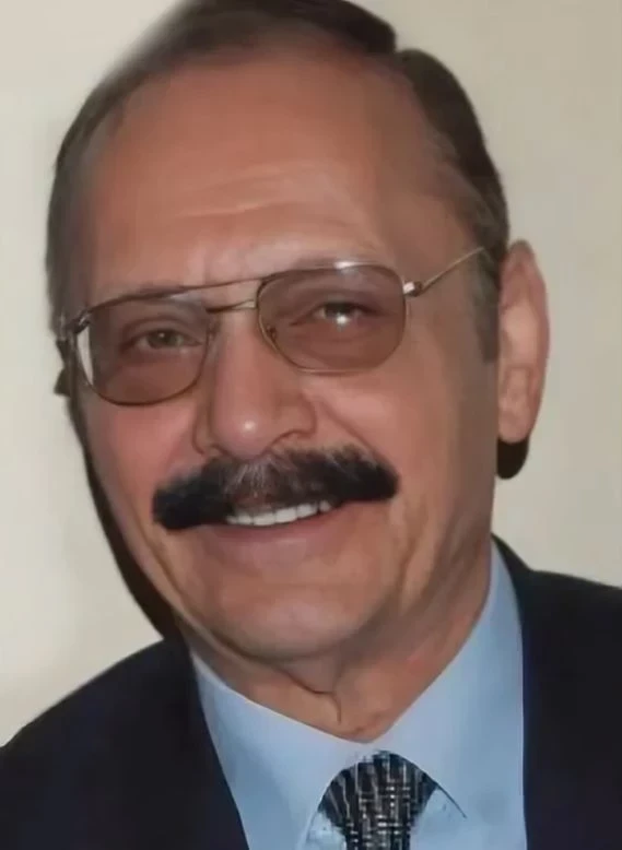 “Komiser” Rolleriyle Tanınan Dündar Aydınlı Hayata Veda Etti (1)
