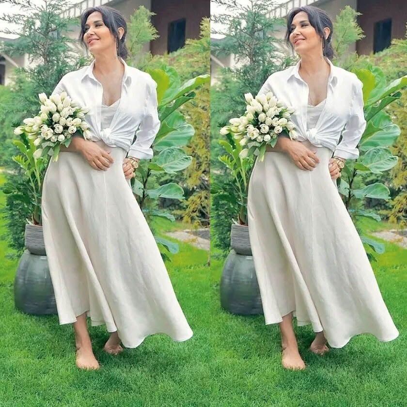 Ayşe Tolga 1