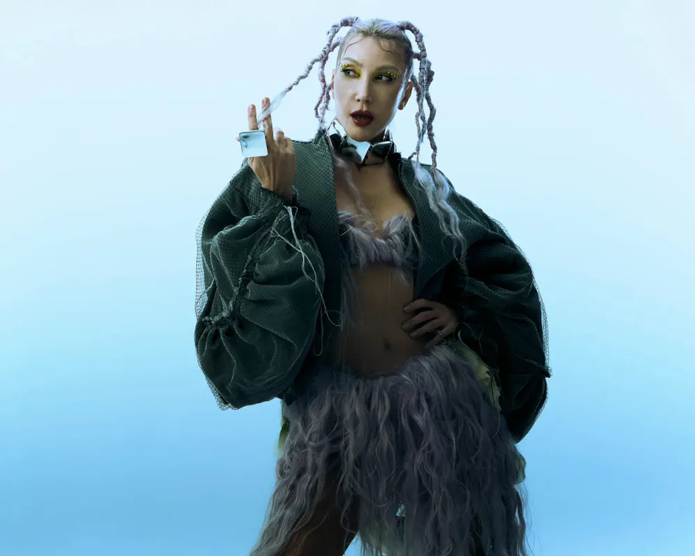 Hande Yener-7