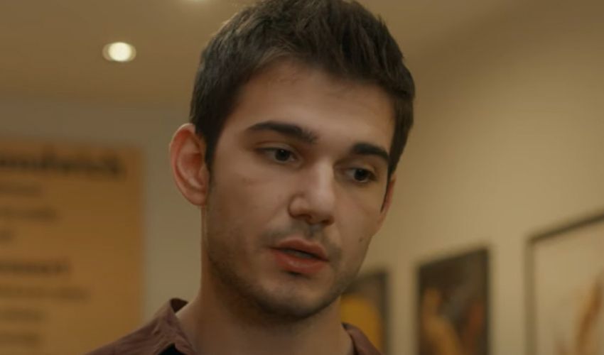 Kızından Sonra Oğlu Da Ekranda! Senarist Melis Civelek'in Oğlu Ömer Nadir Civelek Anne Yarısı Dizisinde