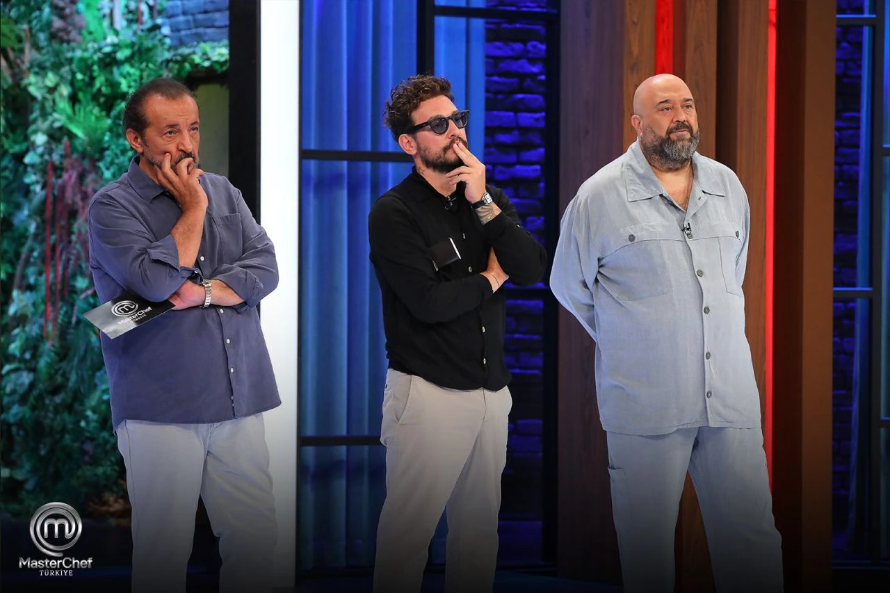 Masterchef Türkiye'de Önlüğü Kaptı! Ana Kadroya Giren 9. İsim Belli Oldu (2)