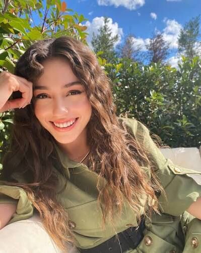 Meltem Akçöl (1)-1